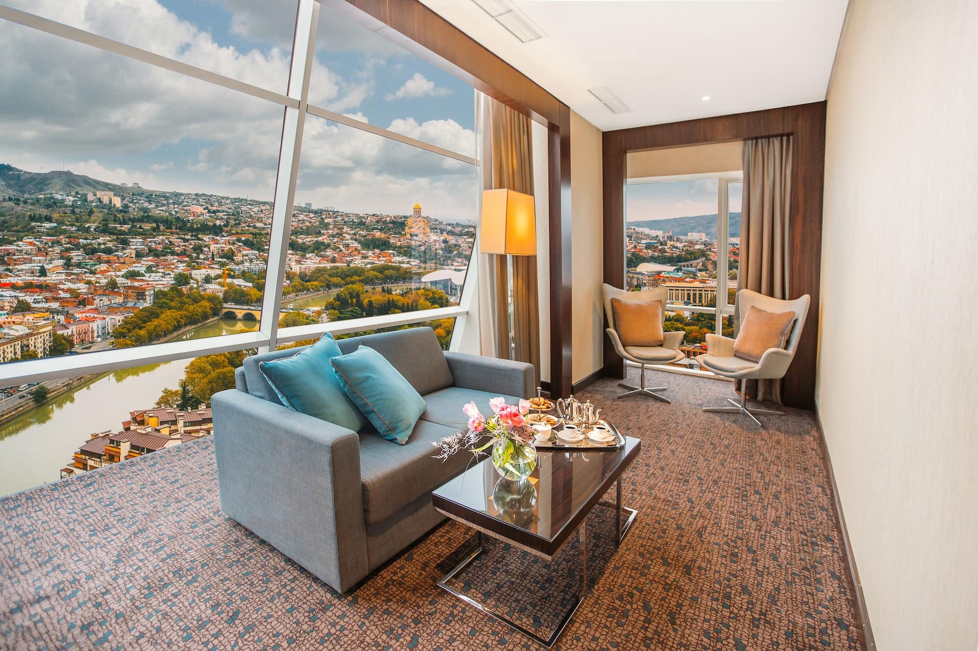 เดอะ บิลต์มอร์ โฮเต็ล ทบิลิซี Hotel Tbilisi ภายนอก รูปภาพ Suite