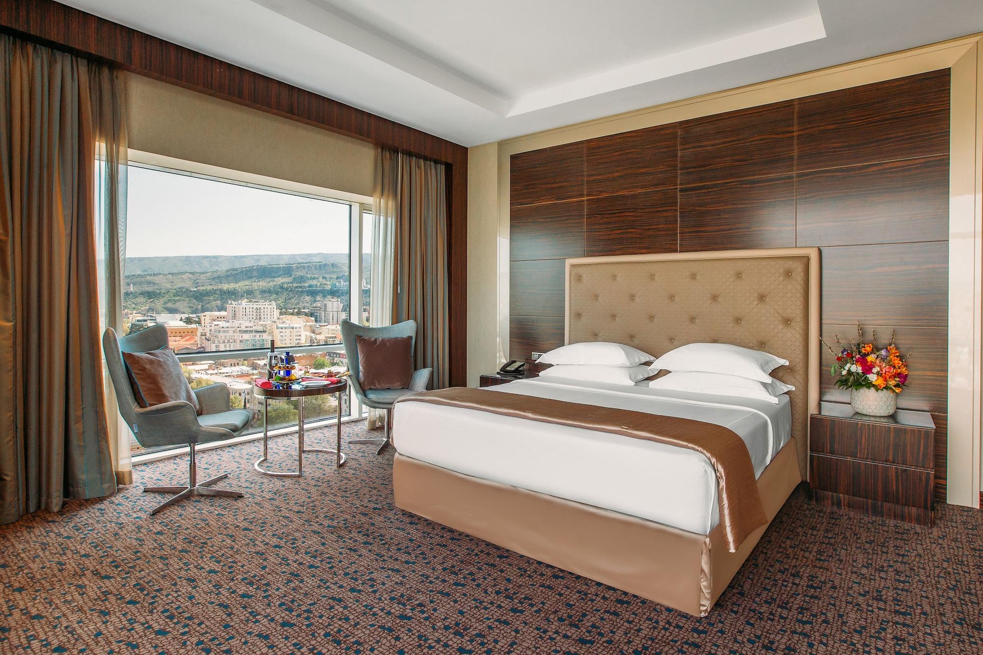 เดอะ บิลต์มอร์ โฮเต็ล ทบิลิซี Hotel Tbilisi ภายนอก รูปภาพ Executive Suite