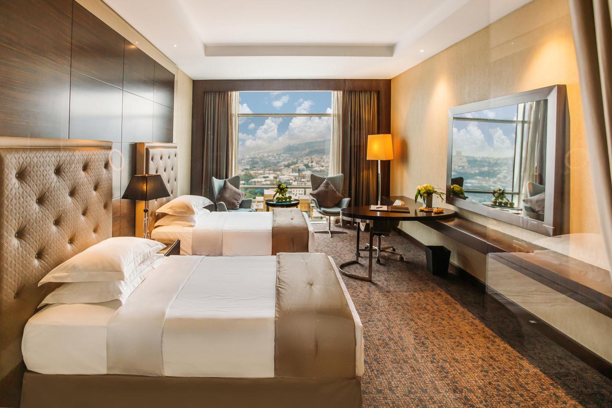 เดอะ บิลต์มอร์ โฮเต็ล ทบิลิซี Hotel Tbilisi ภายนอก รูปภาพ