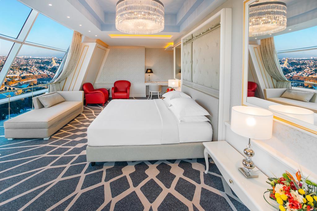 เดอะ บิลต์มอร์ โฮเต็ล ทบิลิซี Hotel Tbilisi ภายนอก รูปภาพ Suite