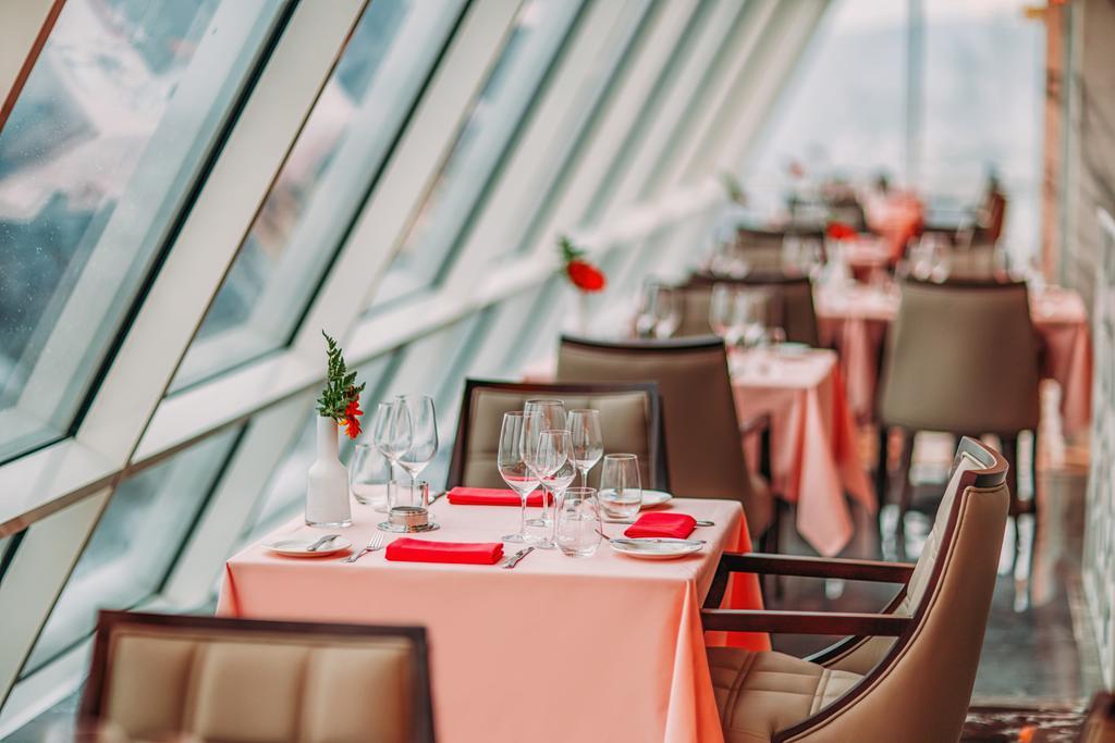 เดอะ บิลต์มอร์ โฮเต็ล ทบิลิซี Hotel Tbilisi ภายนอก รูปภาพ The restaurant